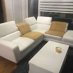 Apartment Downtown In The Heart Of The New Center, 4 Persons, Parking