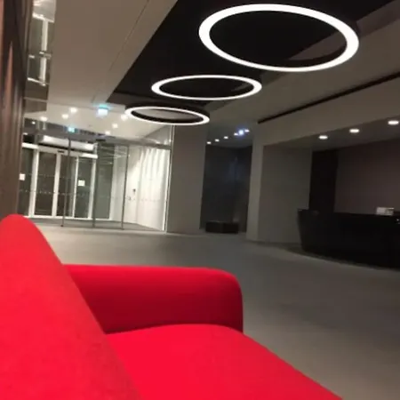 Διαμέρισμα Downtown In The Heart Of The New Center, 4 Persons, Parking Μπρατισλάβα