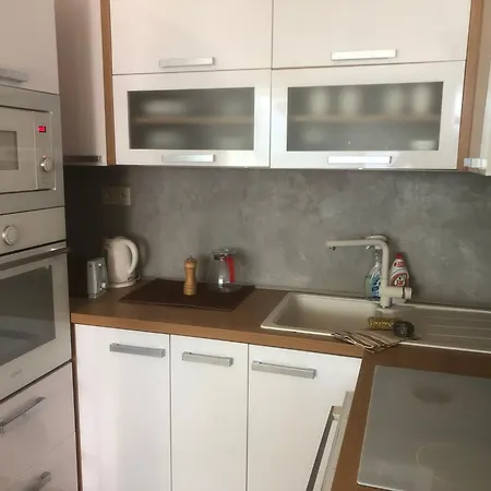 Downtown In The Heart Of The New Center, 4 Persons, Parking * Μπρατισλάβα