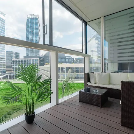 شقة Downtown In The Heart Of The New Center, 4 Persons, Parking براتسيلافا