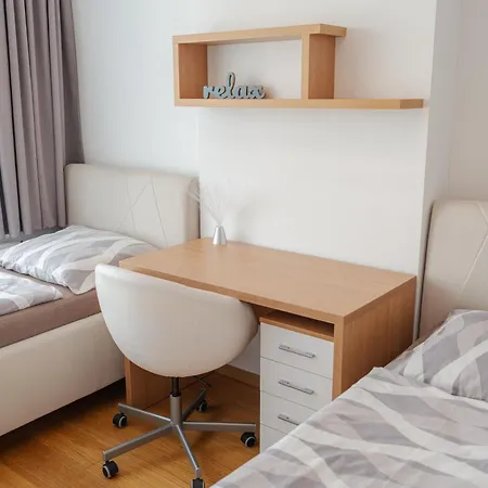 شقة Downtown In The Heart Of The New Center, 4 Persons, Parking