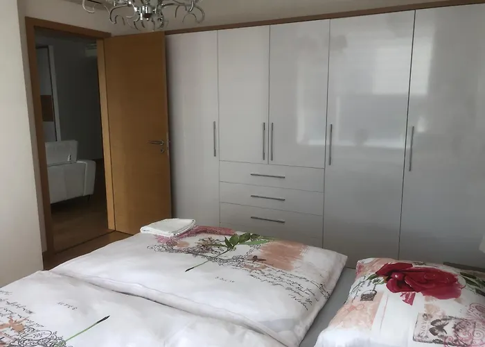 Apartmán Downtown In The Heart Of The New Center, 4 Persons, Parking Bratislava