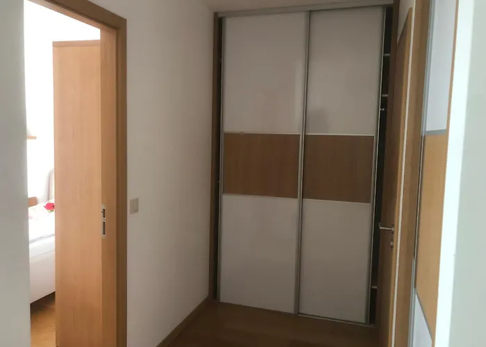 Downtown In The Heart Of The New Center, 4 Persons, Parking Apartmán *