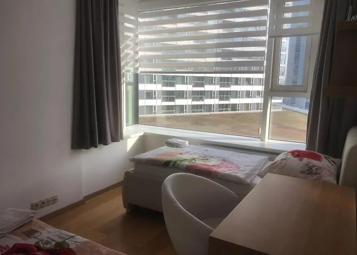 Downtown In The Heart Of The New Center, 4 Persons, Parking Apartmán *