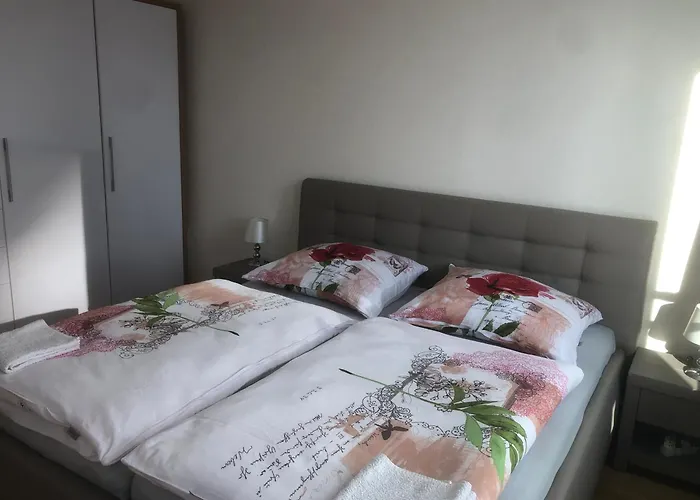 Appartement Downtown In The Heart Of The New Center, 4 Persons, Parking *