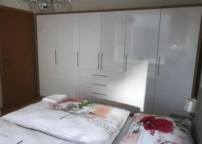 Apartmán Downtown In The Heart Of The New Center, 4 Persons, Parking Bratislava