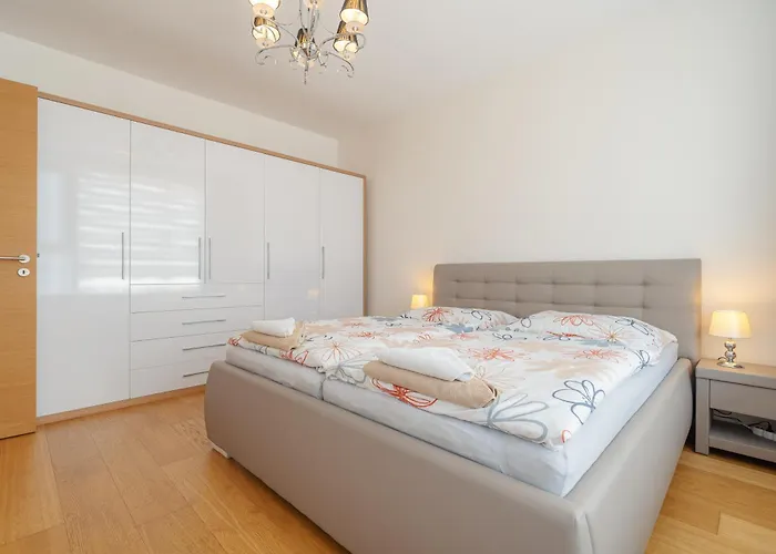 Downtown In The Heart Of The New Center, 4 Persons, Parking * Bratislava