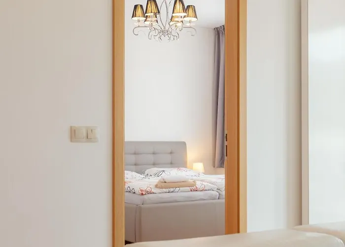 Apartmán Downtown In The Heart Of The New Center, 4 Persons, Parking *