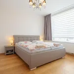 Apartmán Downtown In The Heart Of The New Center, 4 Persons, Parking