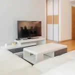 Downtown In The Heart Of The New Center, 4 Persons, Parking Apartmán *