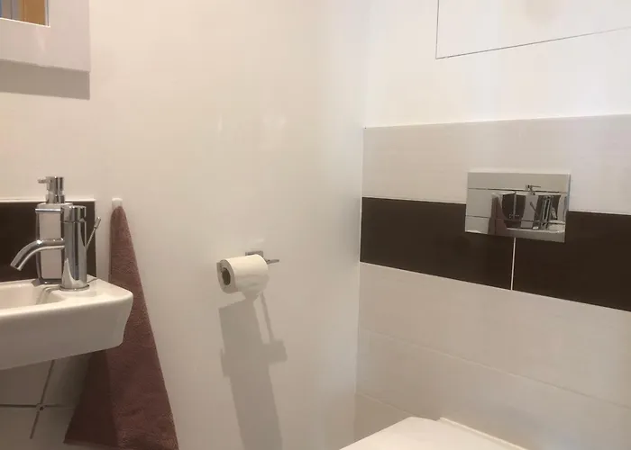 Downtown In The Heart Of The New Center, 4 Persons, Parking Apartamento *