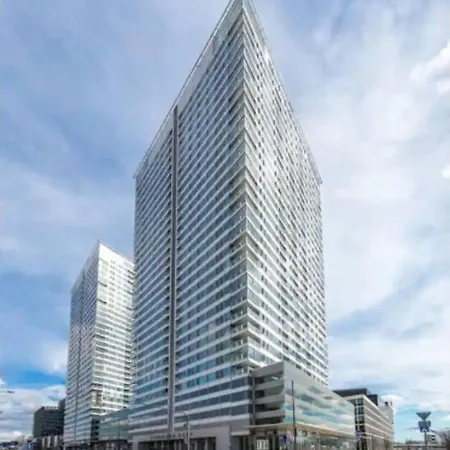 Downtown In The Heart Of The New Center, 4 Persons, Parking Apartmán *