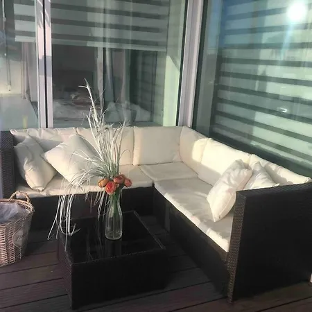 Downtown In The Heart Of The New Center, 4 Persons, Parking Apartmán *