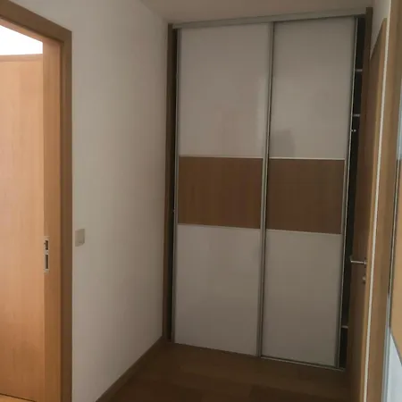 Downtown In The Heart Of The New Center, 4 Persons, Parking Apartmán *