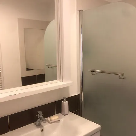 Daire Downtown In The Heart Of The New Center, 4 Persons, Parking Bratislava