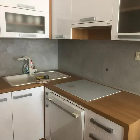 Downtown In The Heart Of The New Center, 4 Persons, Parking Apartmán *