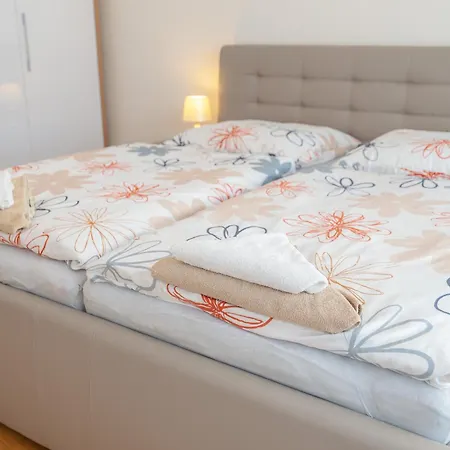 Daire Downtown In The Heart Of The New Center, 4 Persons, Parking Bratislava